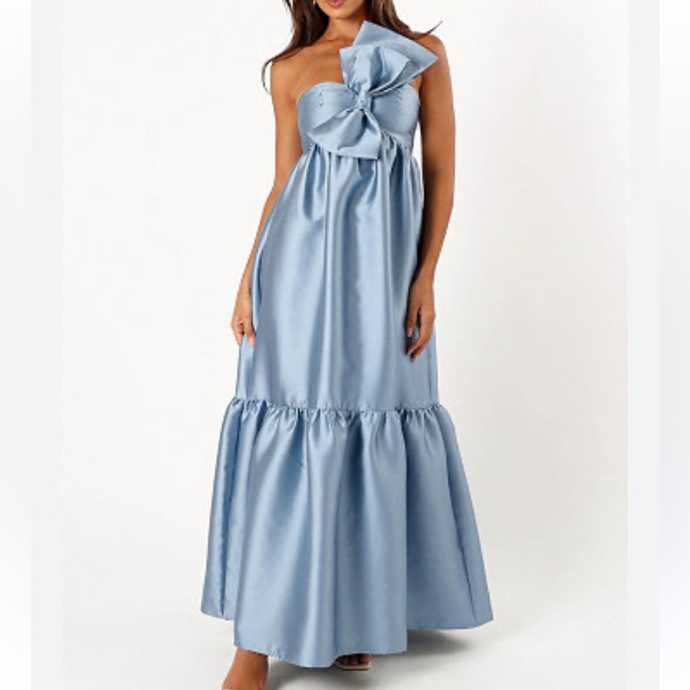 Petal & Pup Betina Bow One Shoulder Blue Gown